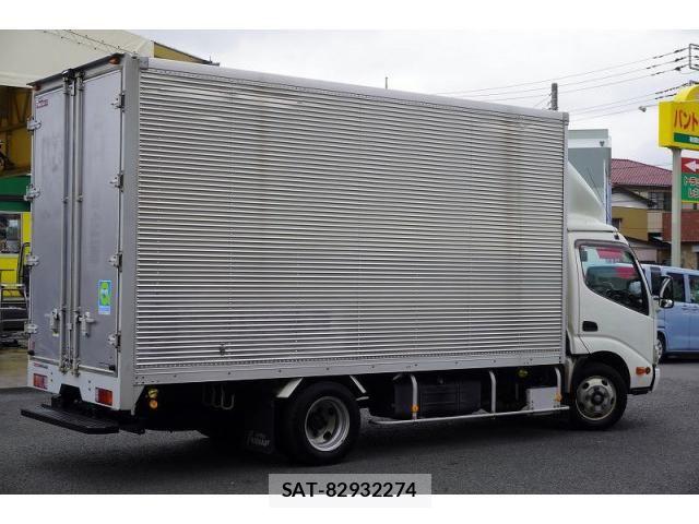 Hino DUTRO 2016-06 8524550-7