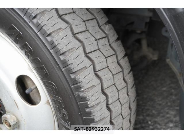 Hino DUTRO 2016-06 8524550-8