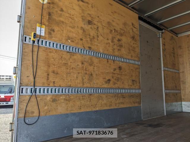 Hino DUTRO 2019-07 8524480-20
