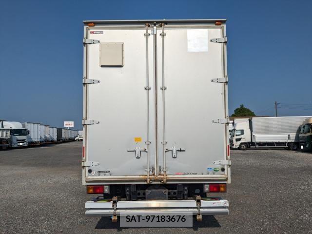Hino DUTRO 2019-07 8524480-4