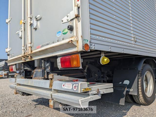 Hino DUTRO 2019-07 8524480-5