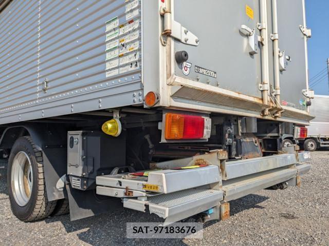 Hino DUTRO 2019-07 8524480-6