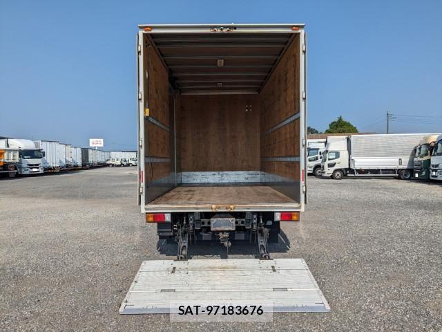 Hino DUTRO 2019-07 8524480-8