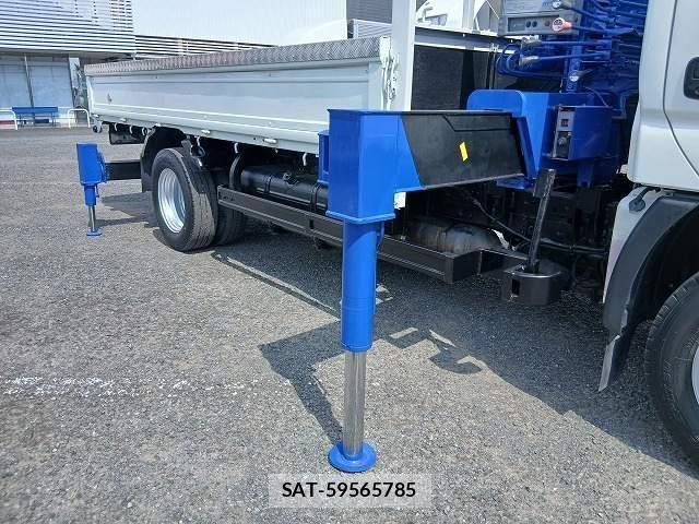 Hino DUTRO 2012-03 8524493-11