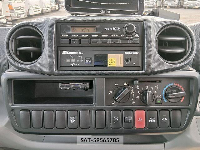 Hino DUTRO 2012-03 8524493-18