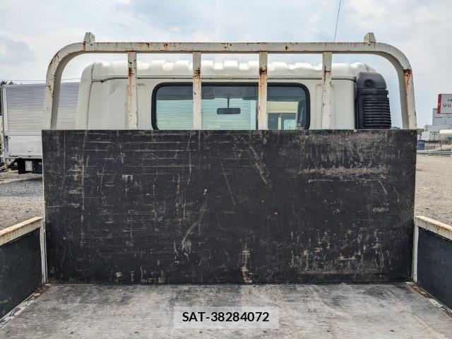 Hino DUTRO 2019-09 8524497-11
