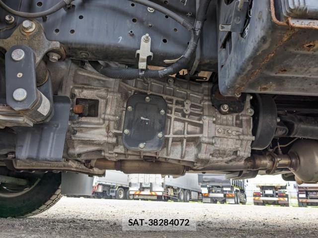 Hino DUTRO 2019-09 8524497-18