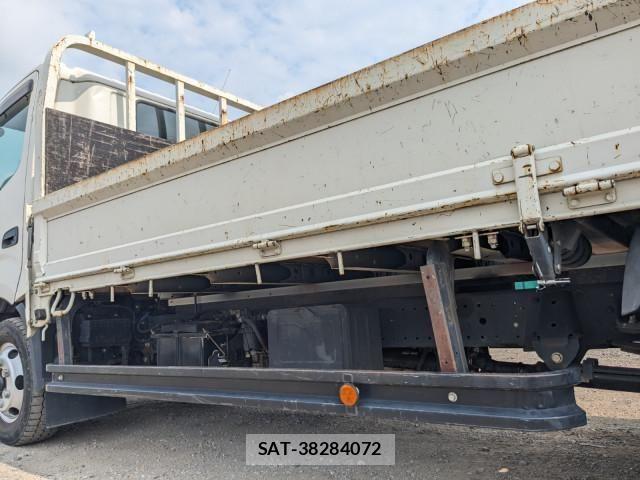 Hino DUTRO 2019-09 8524497-19