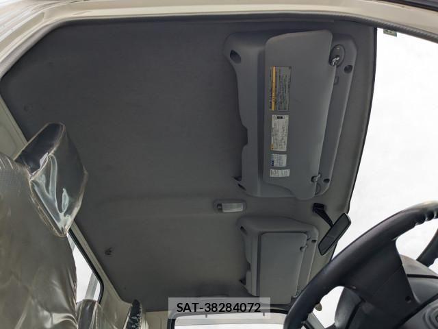 Hino DUTRO 2019-09 8524497-23