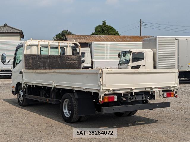 Hino DUTRO 2019-09 8524497-2