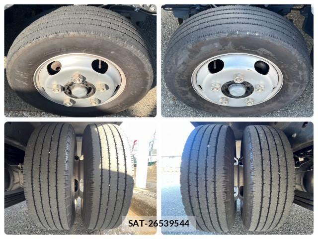 Hino DUTRO 2023-03 8524478-24