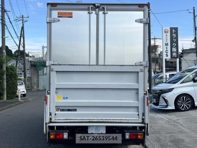 Hino DUTRO 2023-03 8524478-7