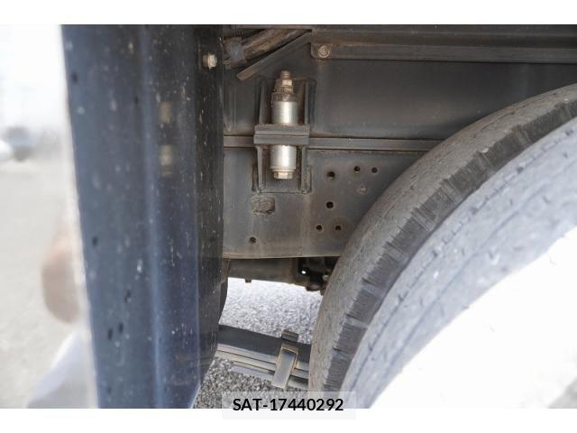 Hino DUTRO 2018-03 8524514-10