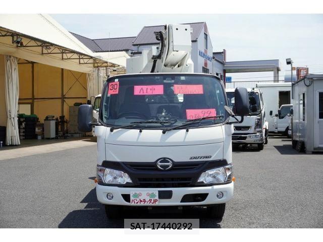 Hino DUTRO 2018-03 8524514-1