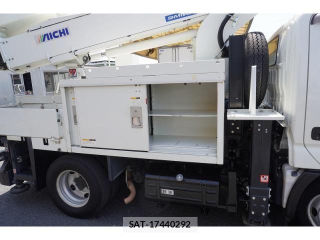 Hino DUTRO 2018-03 8524514-24