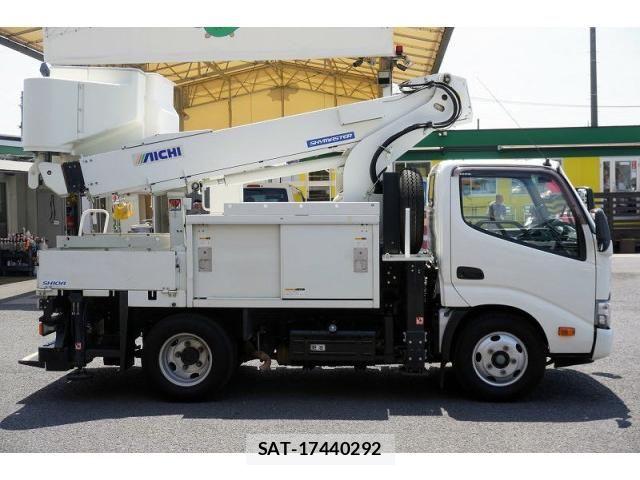 Hino DUTRO 2018-03 8524514-4