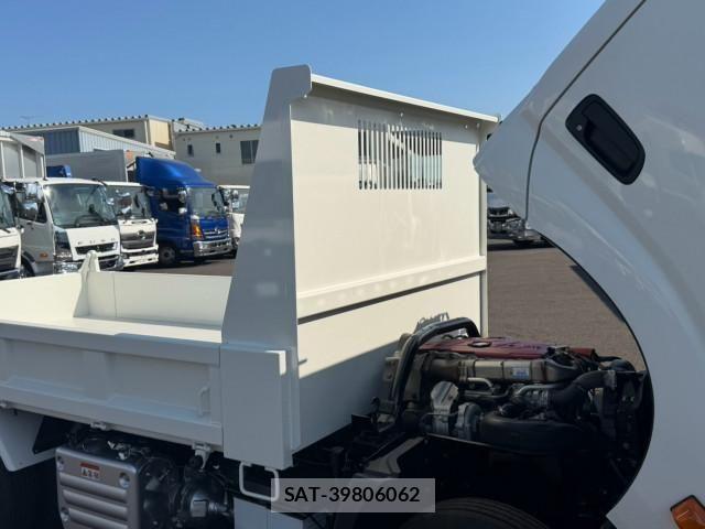 Hino DUTRO 2024-01 8524475-10