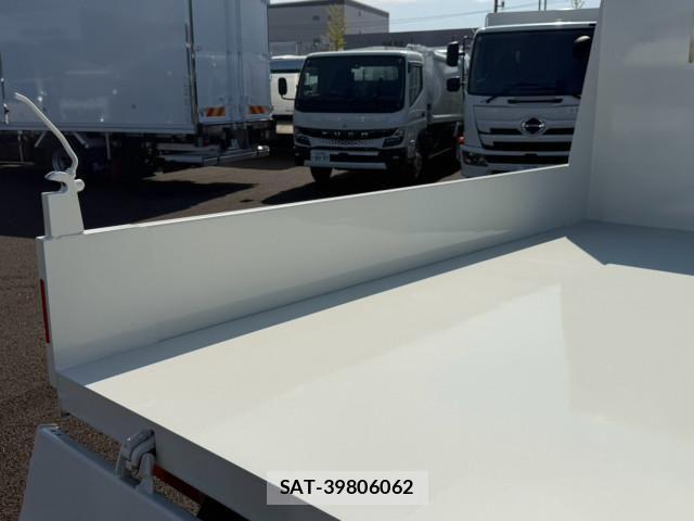 Hino DUTRO 2024-01 8524475-11