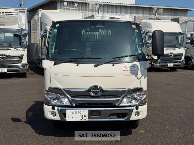 Hino DUTRO 2024-01 8524475-1
