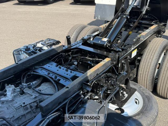 Hino DUTRO 2024-01 8524475-23