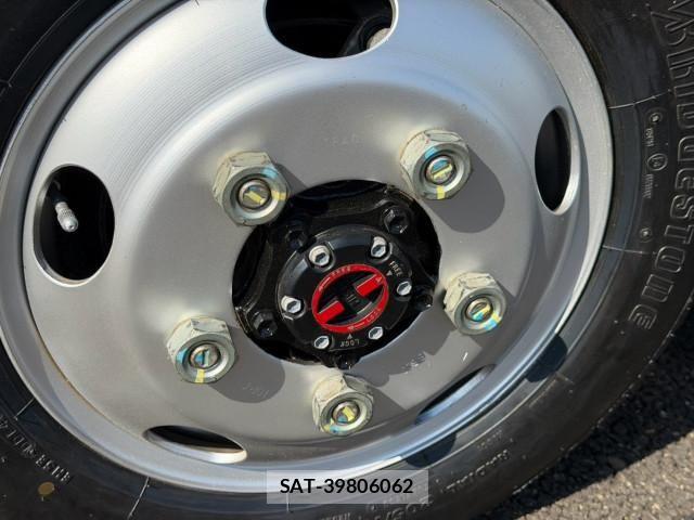 Hino DUTRO 2024-01 8524475-27