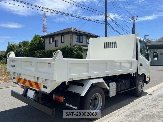 Hino DUTRO 2026-05 8524447-2