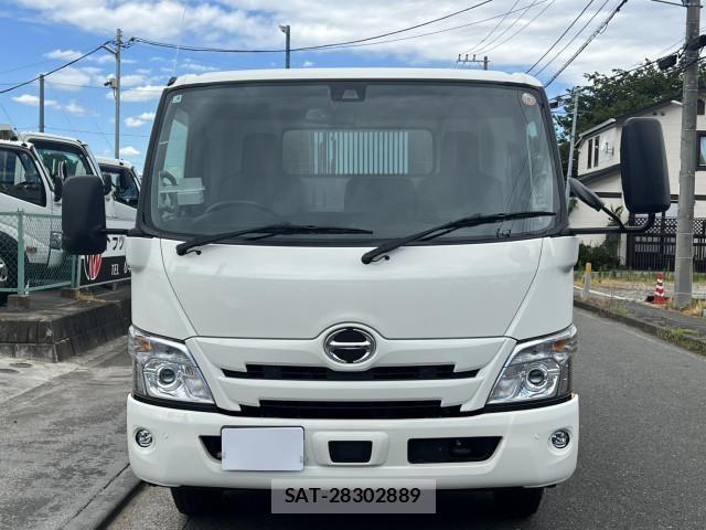 Hino DUTRO 2026-05 8524447-4