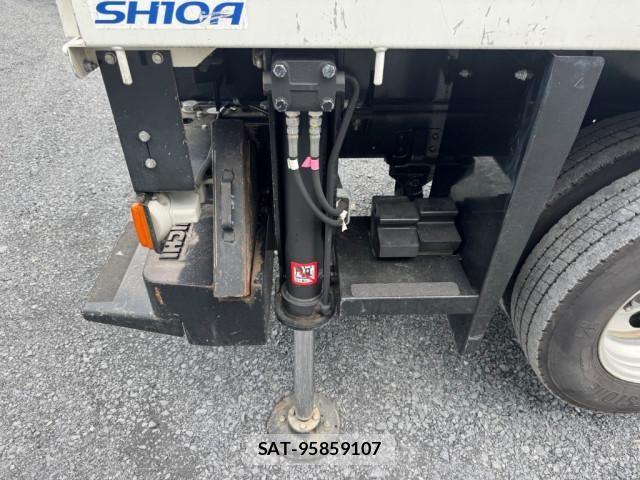 Hino DUTRO 2018-01 8524547-24