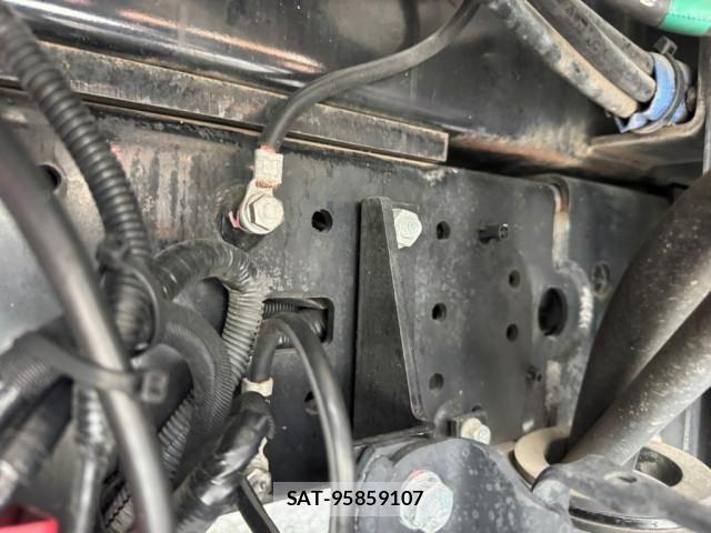 Hino DUTRO 2018-01 8524547-26
