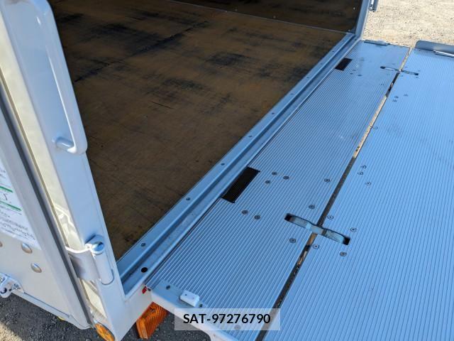 Hino DUTRO 2024-09 8524456-10