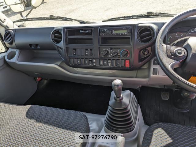 Hino DUTRO 2024-09 8524456-26