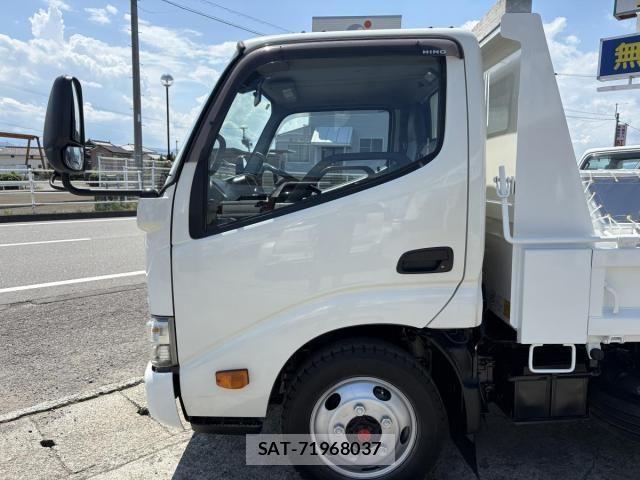Hino DUTRO 2018-03 8524525-13