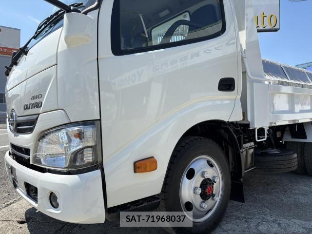 Hino DUTRO 2018-03 8524525-15
