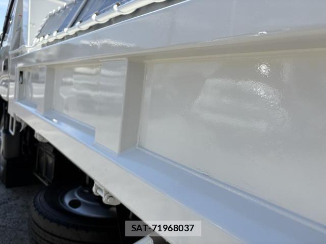Hino DUTRO 2018-03 8524525-27