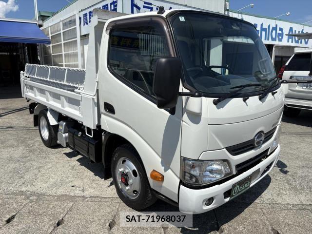 Hino DUTRO 2018-03 8524525-3