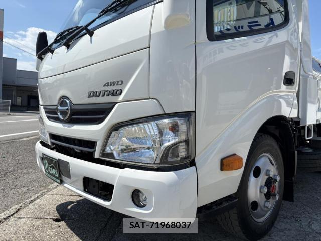 Hino DUTRO 2018-03 8524525-6