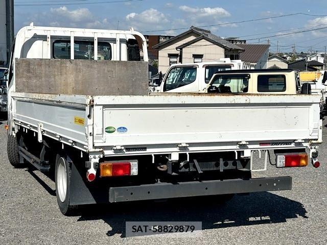 Hino DUTRO 2019-07 8524544-1