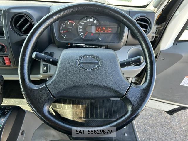 Hino DUTRO 2019-07 8524544-3