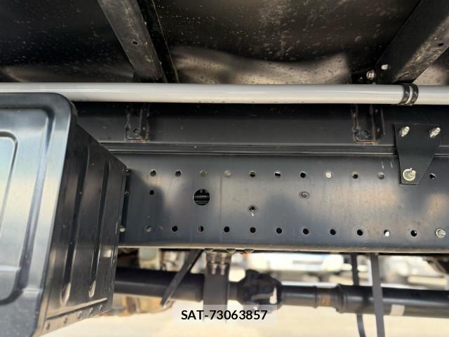 Hino DUTRO 2025-03 8524464-26