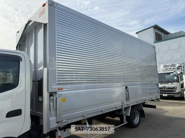 Hino DUTRO 2025-03 8524464-6