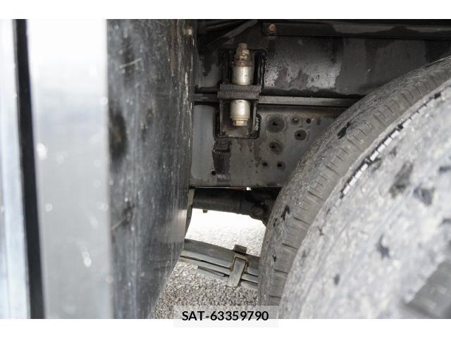 Hino DUTRO 2018-02 8524526-10
