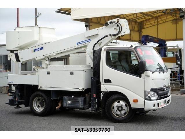 Hino DUTRO 2018-02 8524526-5