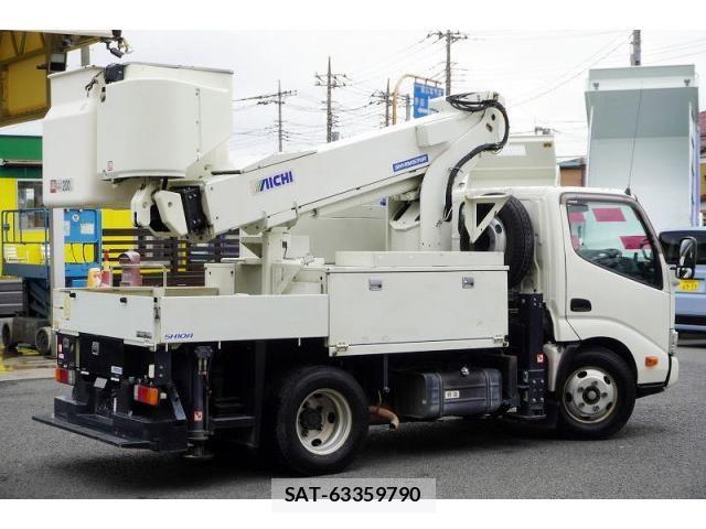 Hino DUTRO 2018-02 8524526-7