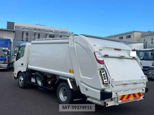 Hino DUTRO 2025-11 8524442-5