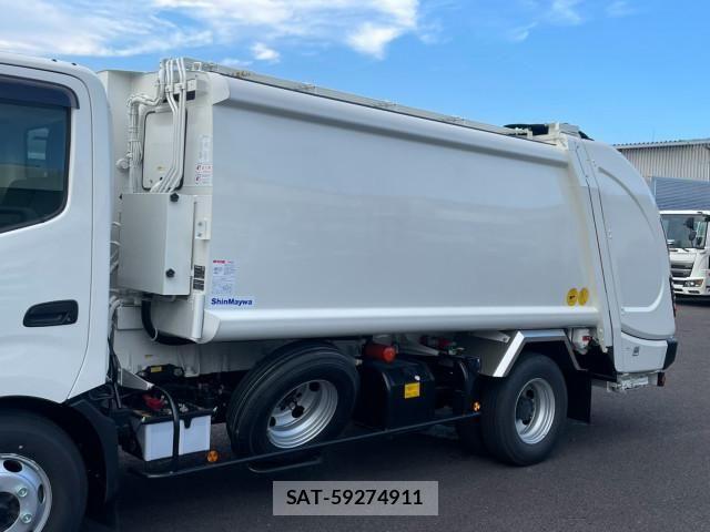 Hino DUTRO 2025-11 8524442-6