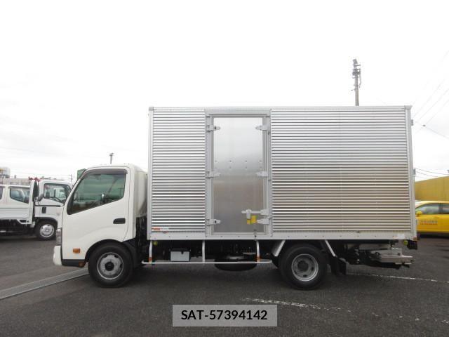Hino DUTRO 2025-01 8524457-4