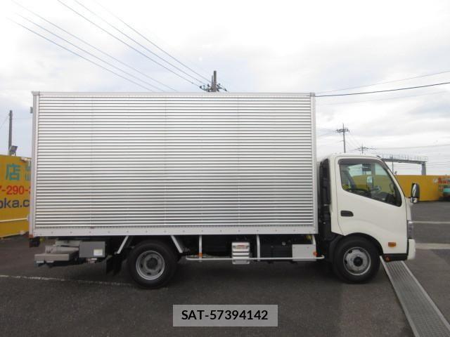 Hino DUTRO 2025-01 8524457-5