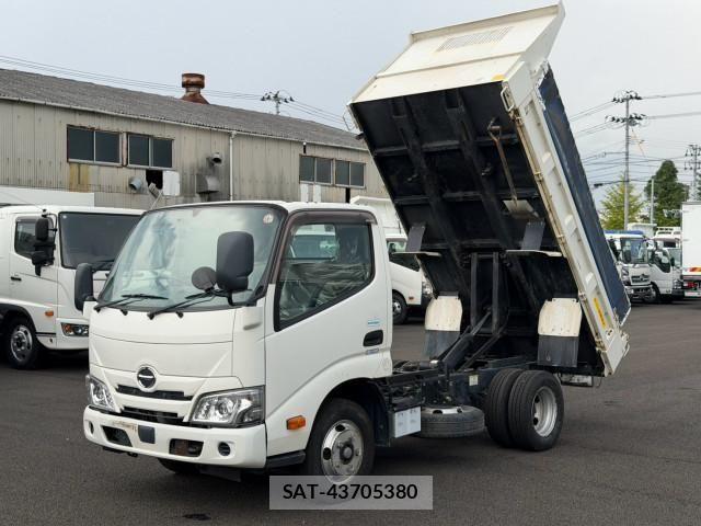 Hino DUTRO 2019-01 8524527-0
