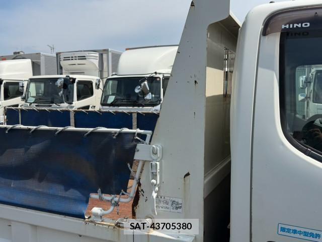 Hino DUTRO 2019-01 8524527-9