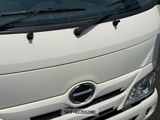 Hino DUTRO 2019-01 8524527-18
